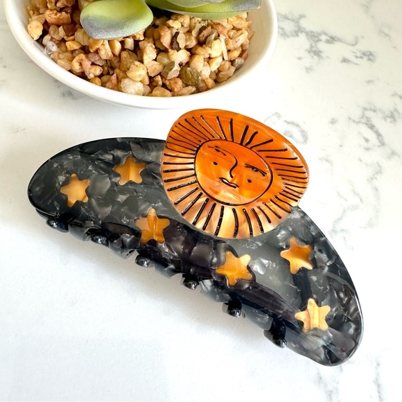 Accessories - 2/$30🌵 Sun Goddess Claw Clip Celestial Star Hair Accessory Acrylic NEW